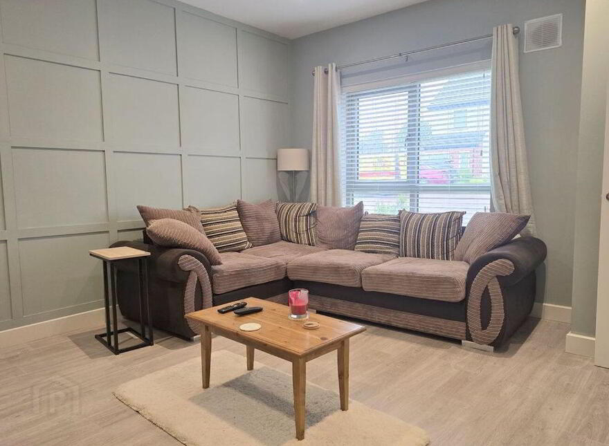 8 Newtown Mews, The Meadows, Kill, W91K57F