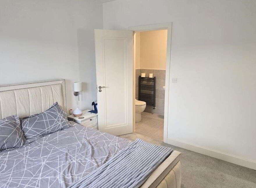 8 Newtown Mews, The Meadows, Kill, W91K57F
