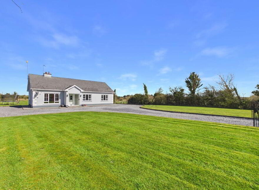 Lurgan, Caltra, H53F9X9