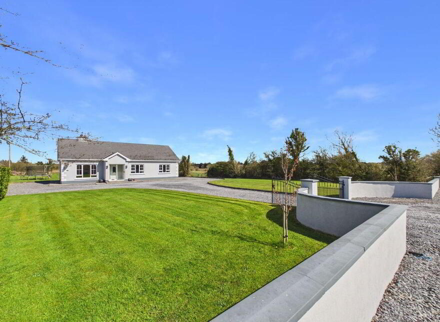 Lurgan, Caltra, H53F9X9