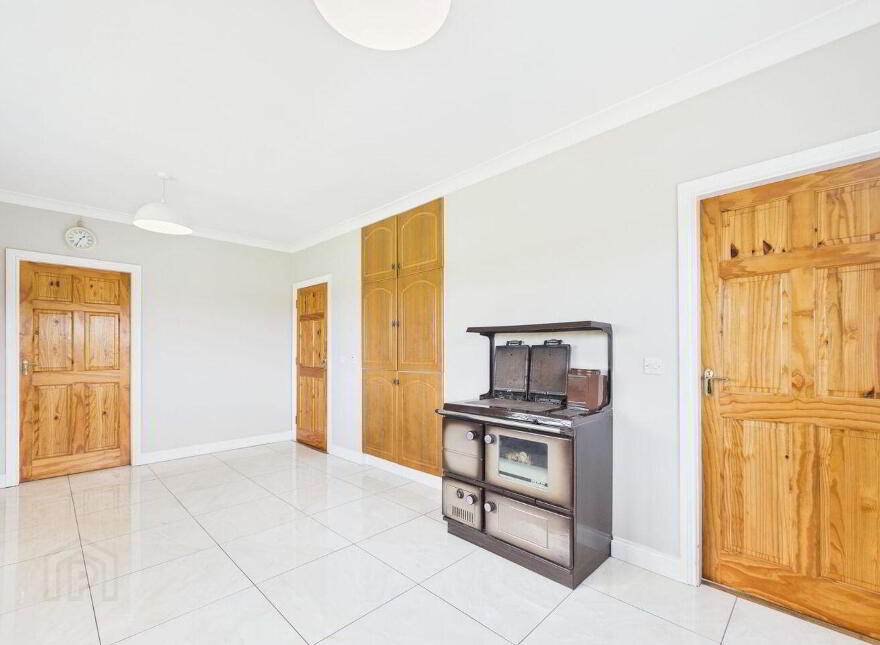 Lurgan, Caltra, H53F9X9