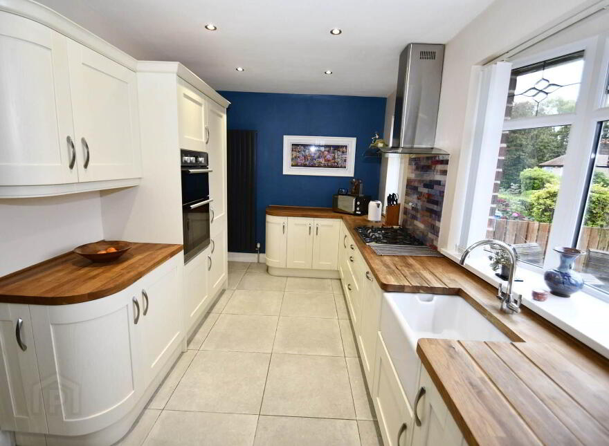 49 Sunningdale Park, Cavehill, Belfast, BT14 6RW