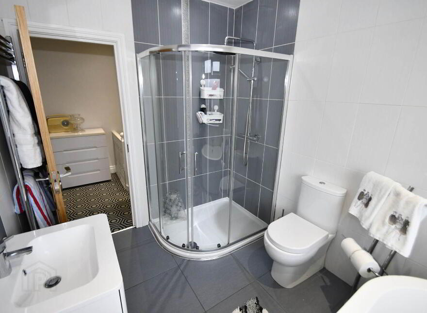 49 Sunningdale Park, Cavehill, Belfast, BT14 6RW