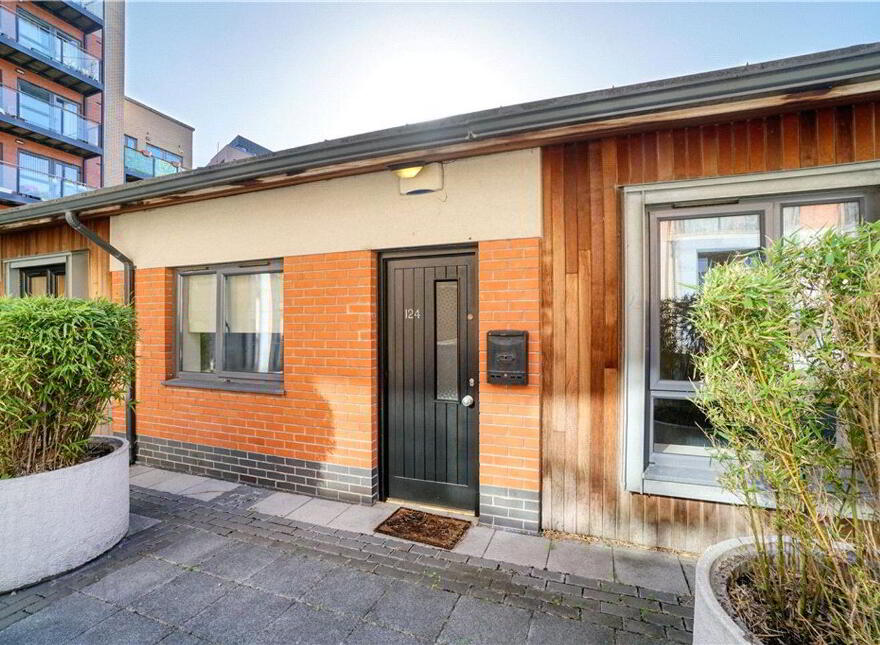 124 South Gate Apartments, Cork Street, Dublin 8, D08Y6WF