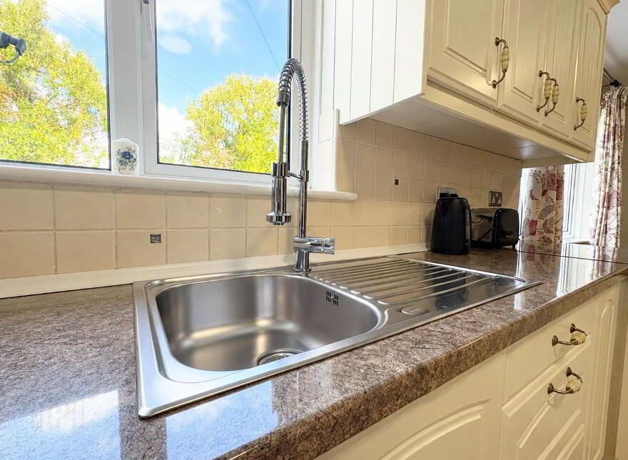 7 Hillcrest Grove, Kilkishen, V95F8H1