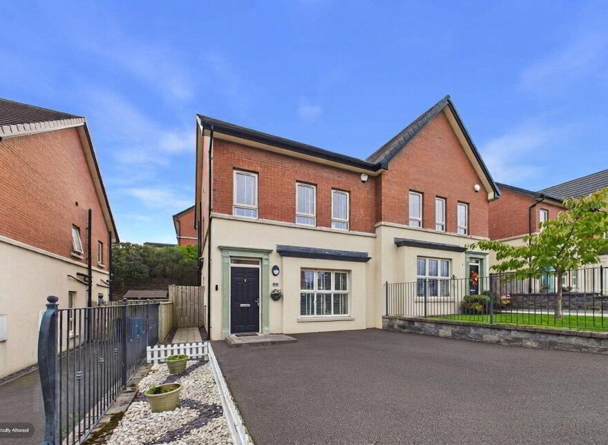 23 Lynn Hall Lane, Bangor, BT19 1GX