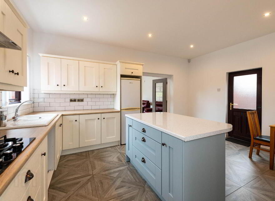 68 Doagh Road, Newtownabbey, BT37 9NY