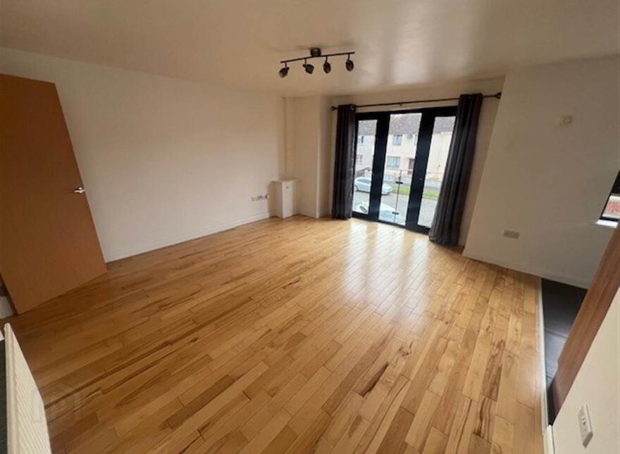 24 Drumadoon Square, Dundonald, Belfast, BT16 2QN
