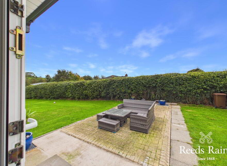 11 Drumaghadone Road, Dromore, BT25 1PB