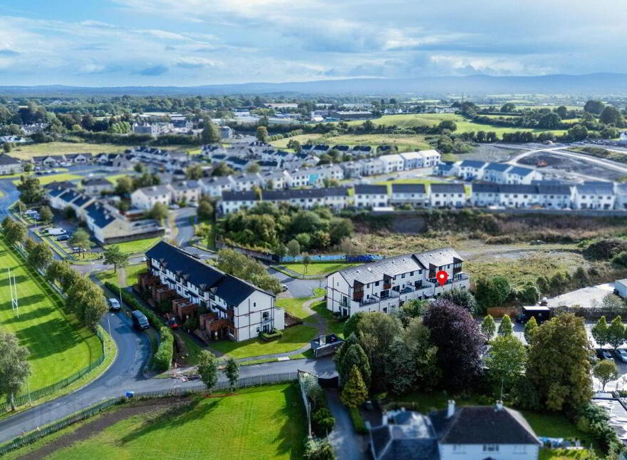 25 Macregol Cuirt, Birr, R42NY26