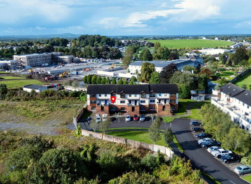 25 Macregol Cuirt, Birr, R42NY26