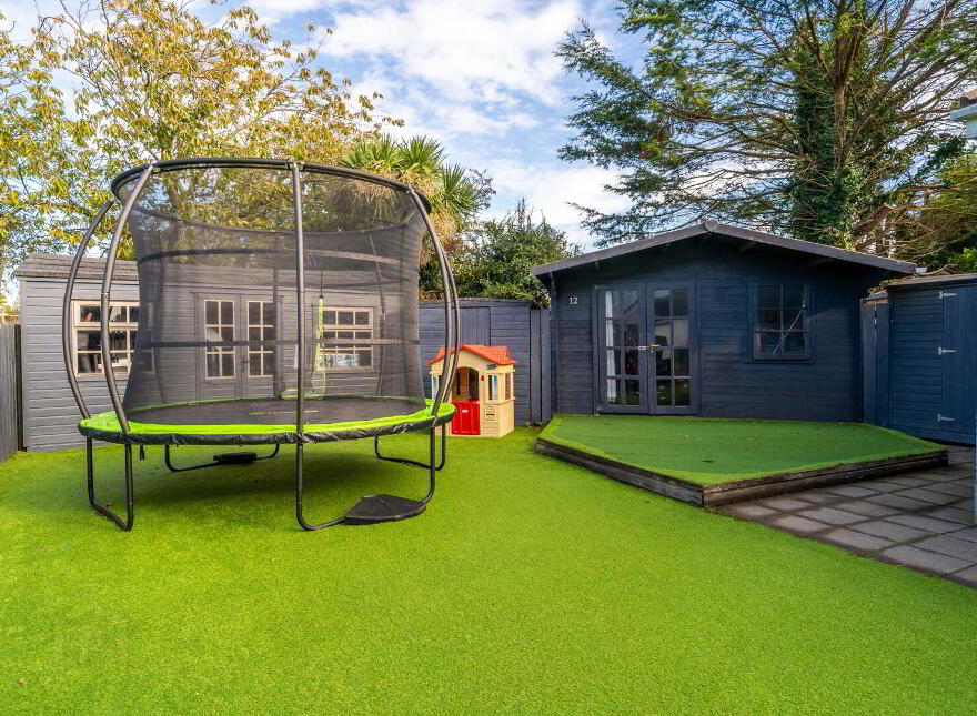 12 Wellington Park, Bangor, BT20 4PJ