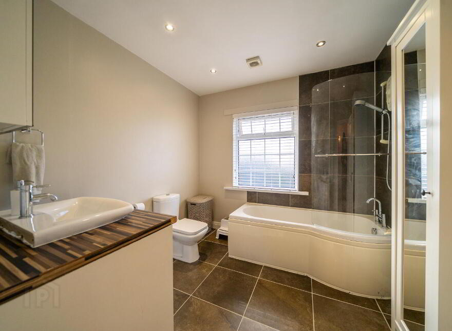 12 Wellington Park, Bangor, BT20 4PJ
