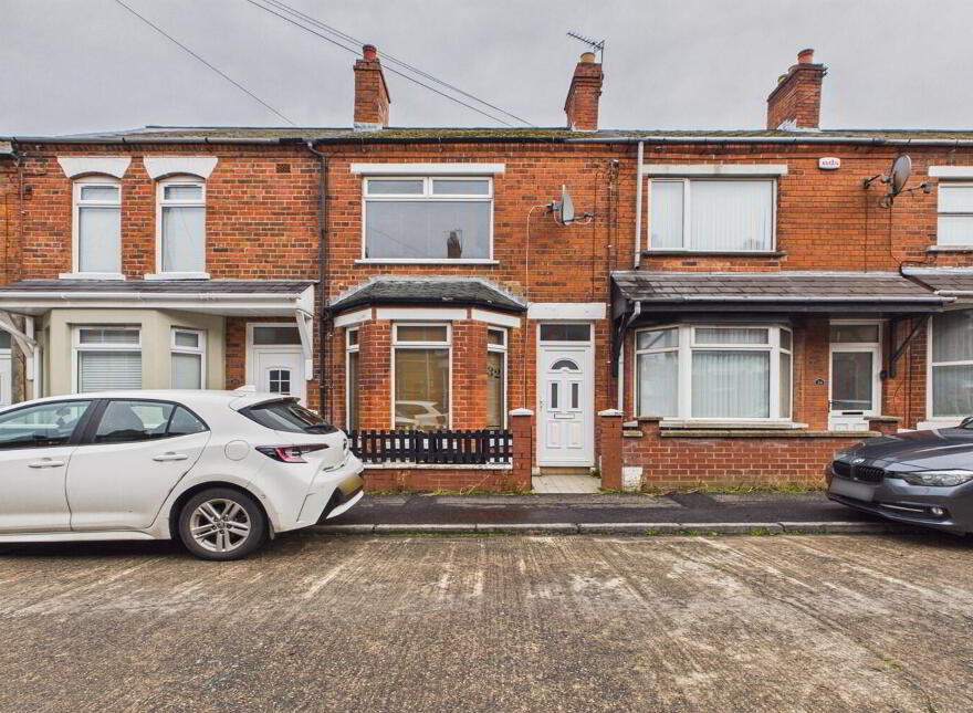 32 Hollycroft Avenue, Belfast, BT5 5JE