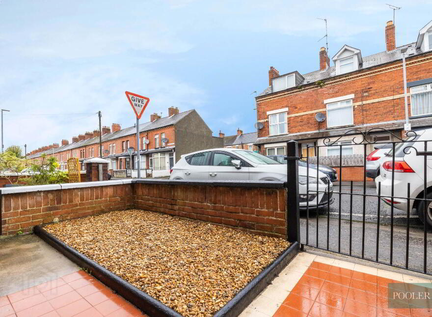 16 Dromore Street, Cregagh Road, Belfast, BT6 8PF