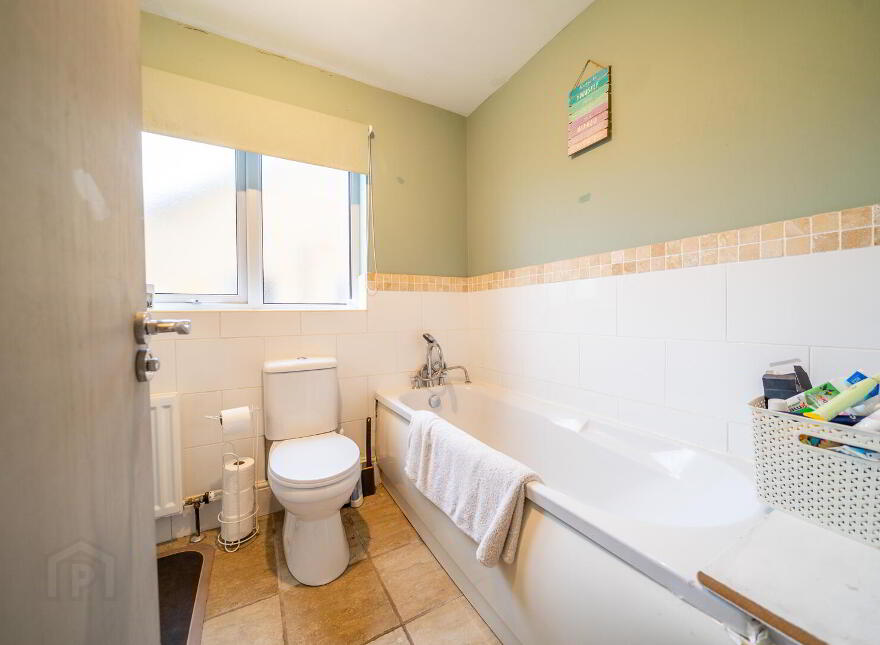 41 Hanover Chase, Bangor, BT19 7NT
