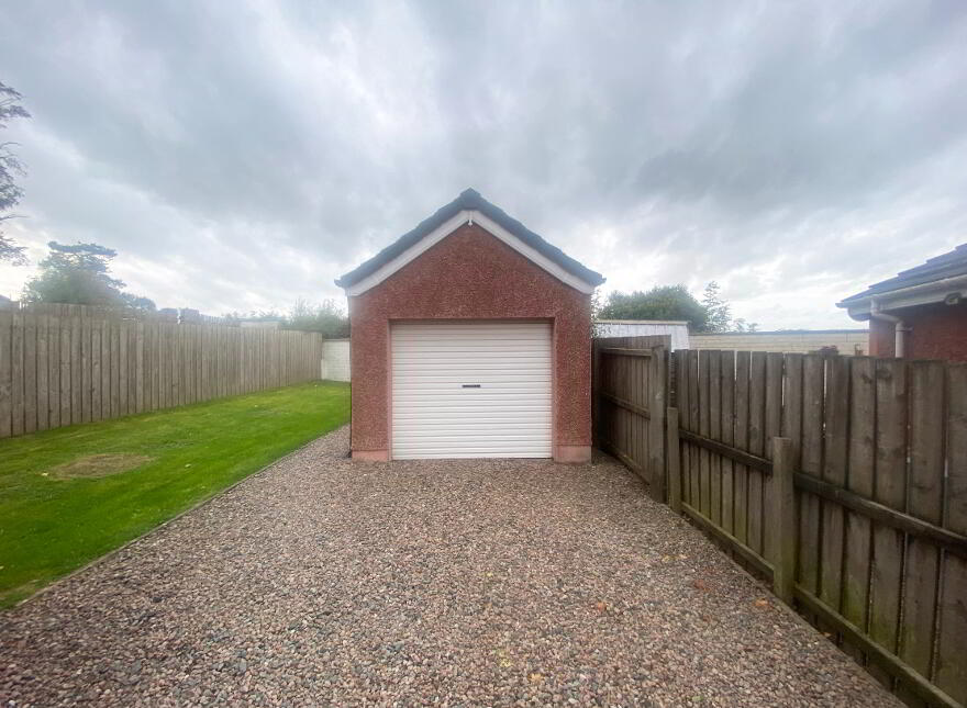 2 Summerhill Green, Banbridge, BT32 3GY