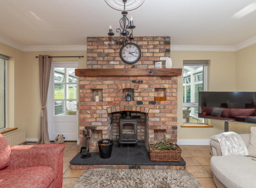 Oakvale, 12 Church Road, Newry, BT35 6NX