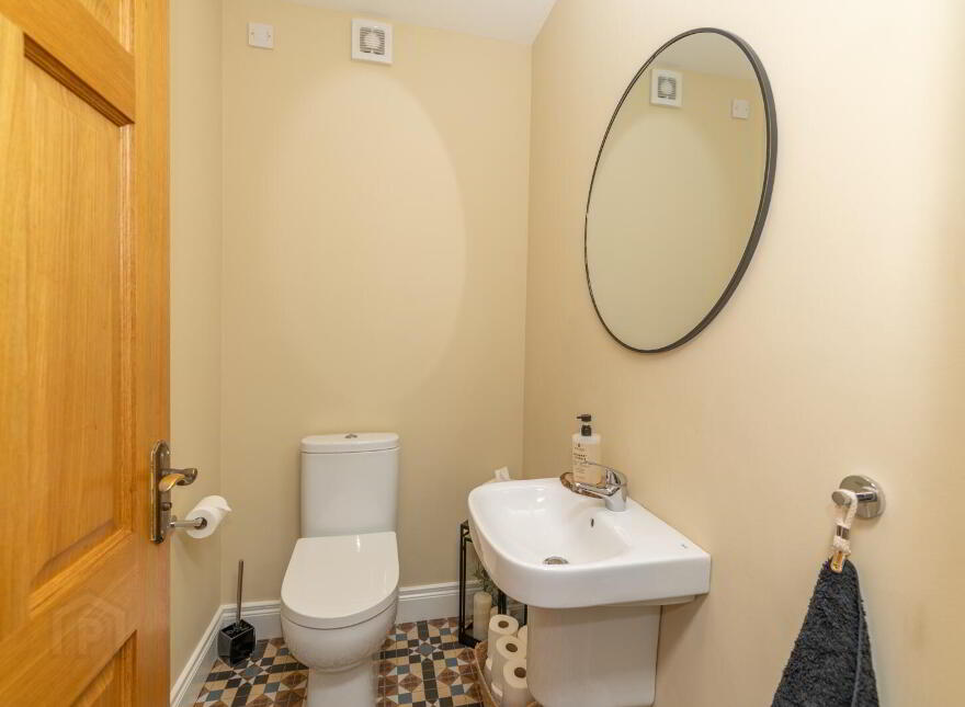 Oakvale, 12 Church Road, Newry, BT35 6NX