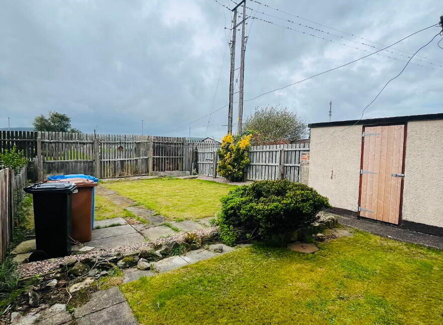 8 Bellair Park, Larne, BT40 2ES