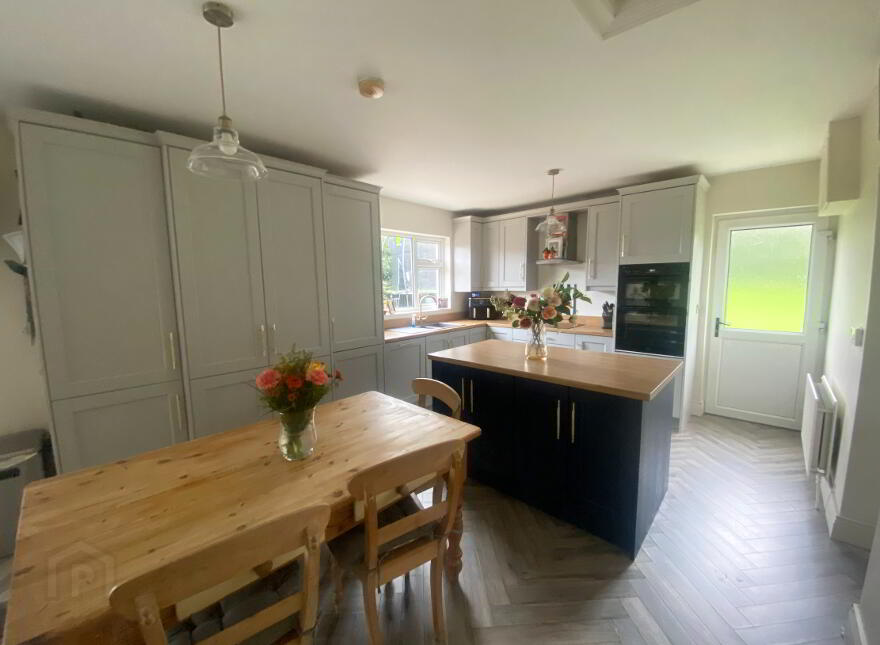 33 Kilmacrew Road, Banbridge, BT32 4EP