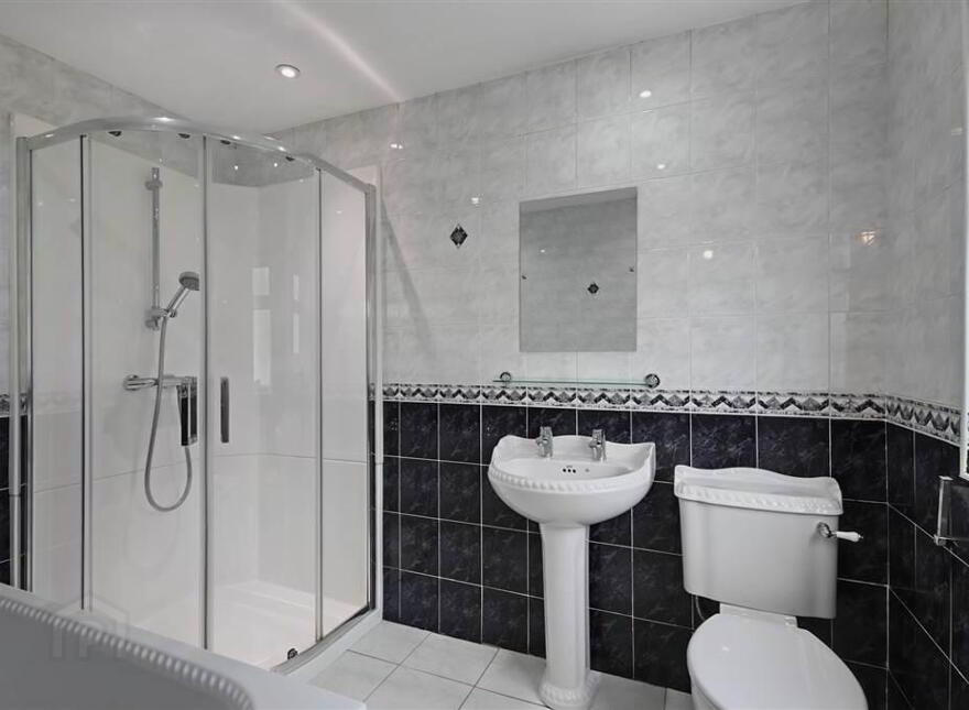 2 Clintons Park, Downpatrick, BT30 6NS