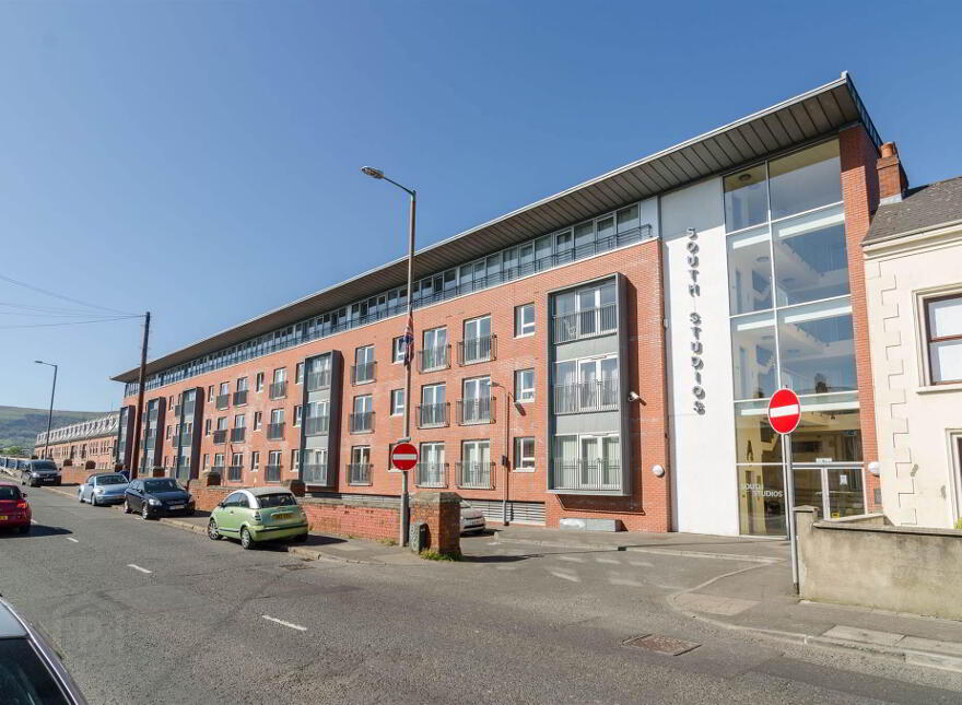 Apt 9 South Studios, 85 Tates Avenue, Belfast, BT9 7BS