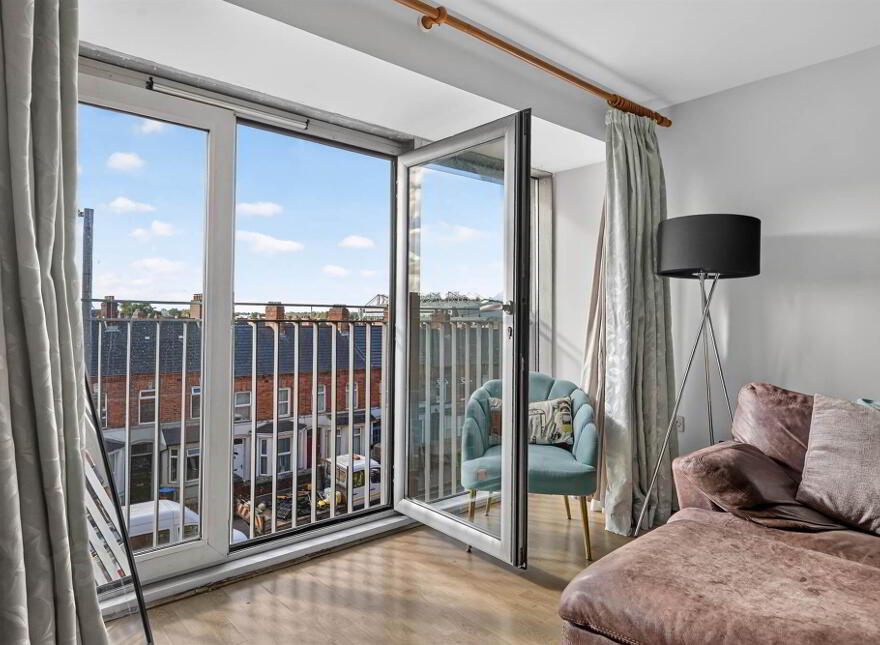 Apt 9 South Studios, 85 Tates Avenue, Belfast, BT9 7BS