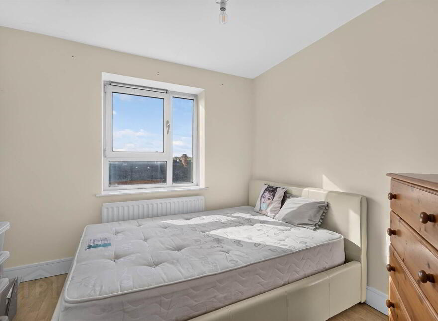 Apt 9 South Studios, 85 Tates Avenue, Belfast, BT9 7BS
