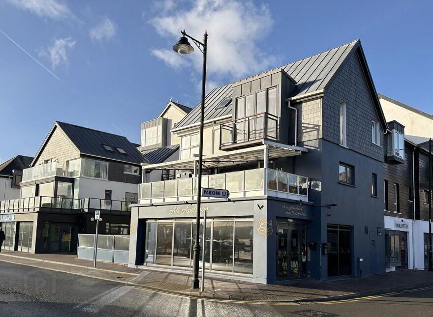 16 Shearwater, Pier Road, Kinsale, P17NA09