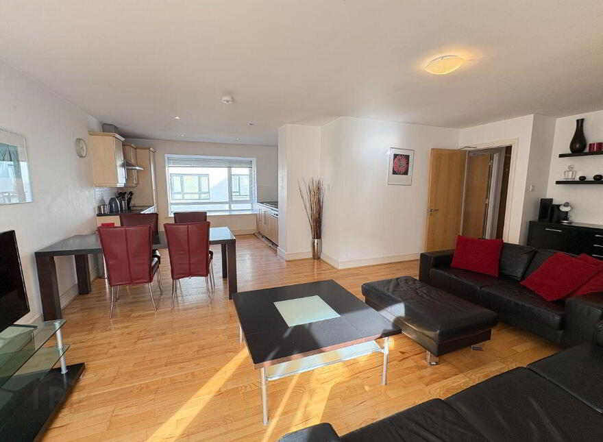 16 Shearwater, Pier Road, Kinsale, P17NA09