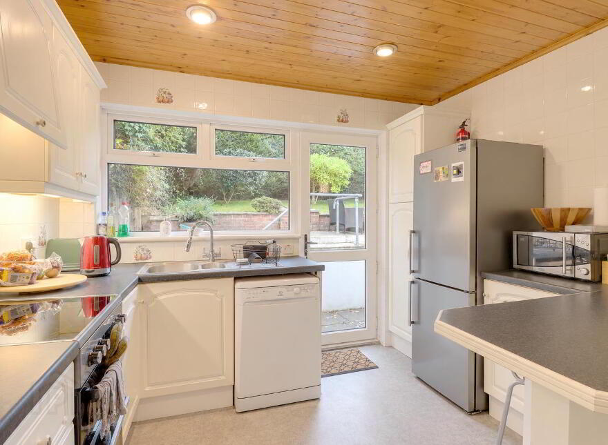 24 Saratoga Avenue, Newtownards, BT23 4BD