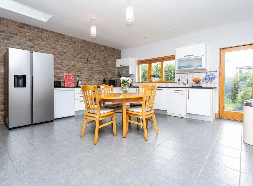 Brookside Lodge, 6 Saint Brigids Terrace, Rathnew, A67FF29