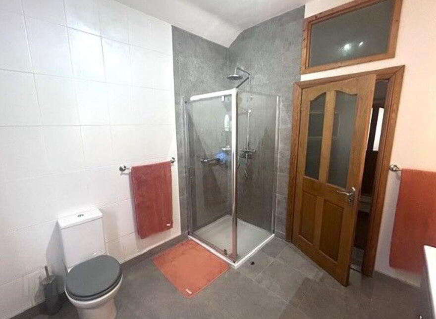 Brookside Lodge, 6 Saint Brigids Terrace, Rathnew, A67FF29