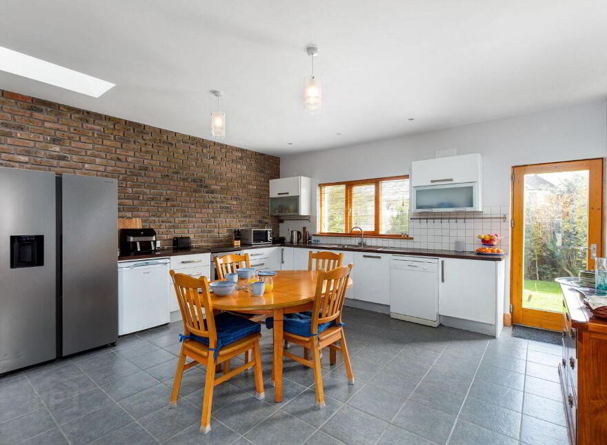 Brookside Lodge, 6 Saint Brigids Terrace, Rathnew, A67FF29