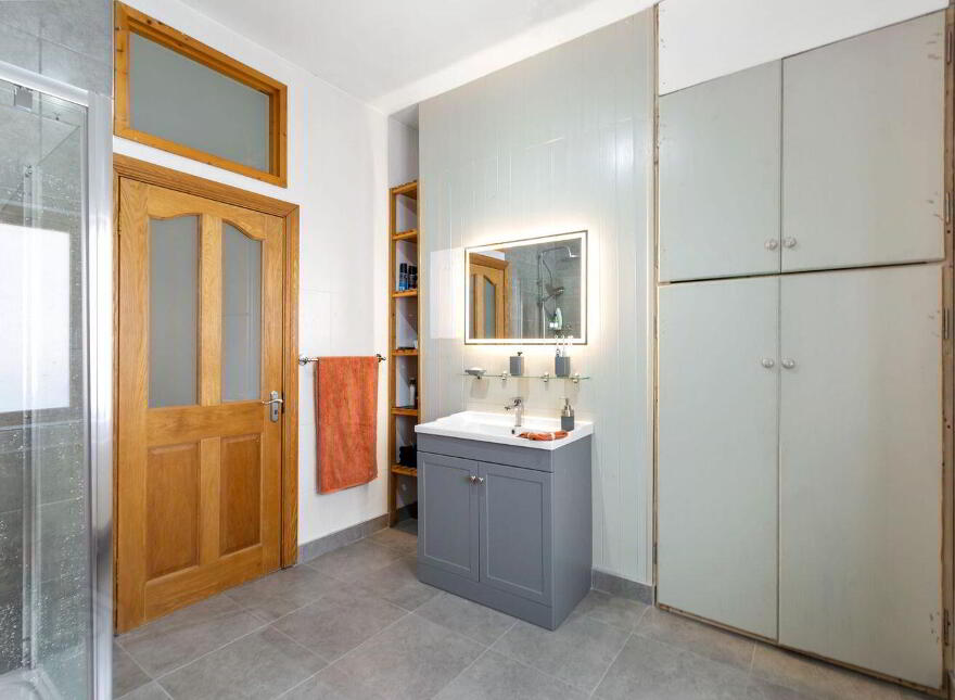 Brookside Lodge, 6 Saint Brigids Terrace, Rathnew, A67FF29