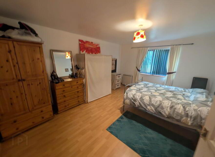 6 Meadowhill, Glen Road, Belfast, BT11 8QR