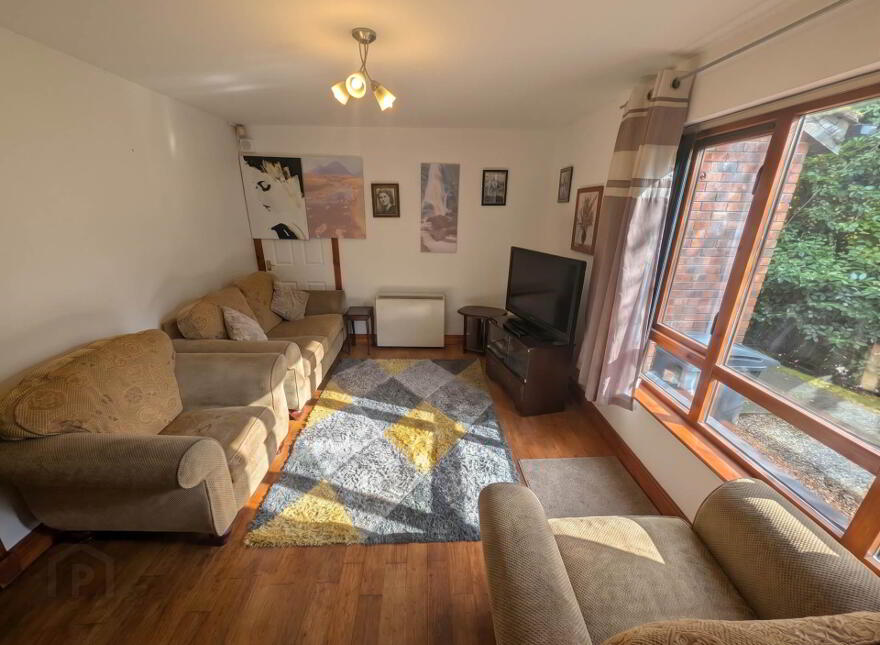 6 Meadowhill, Glen Road, Belfast, BT11 8QR