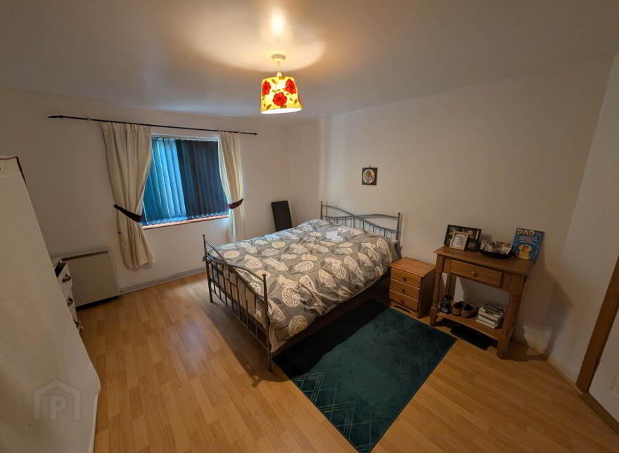 6 Meadowhill, Glen Road, Belfast, BT11 8QR