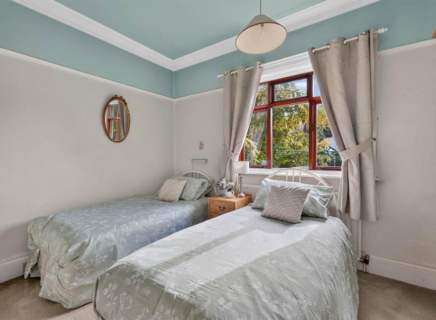 4 Upper Green, Dunmurry, Belfast, BT17 0EL