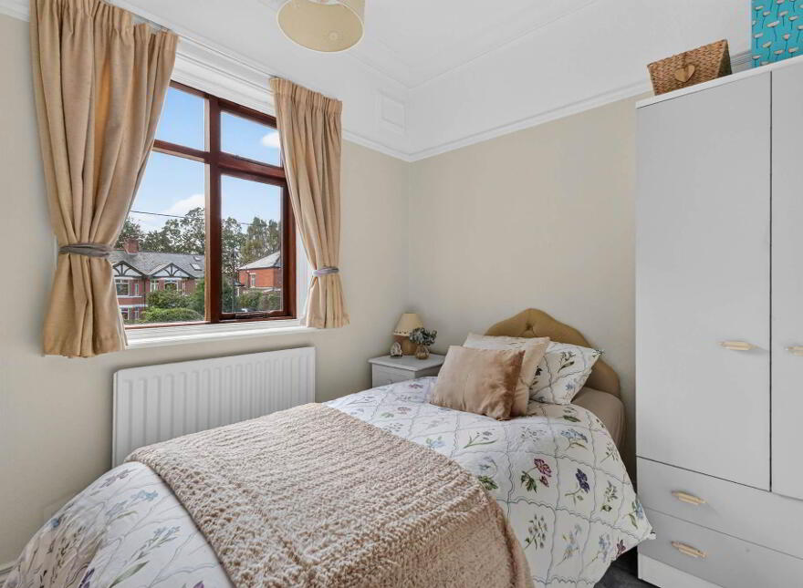 4 Upper Green, Dunmurry, Belfast, BT17 0EL