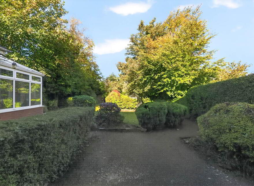 4 Upper Green, Dunmurry, Belfast, BT17 0EL