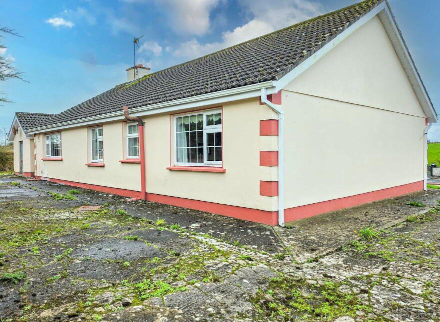 Kinaffe, Kiltimagh, F12PX67