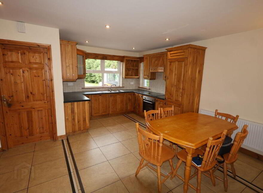 Crane, Ballinabarna, Ballinabarna, Y21XP82