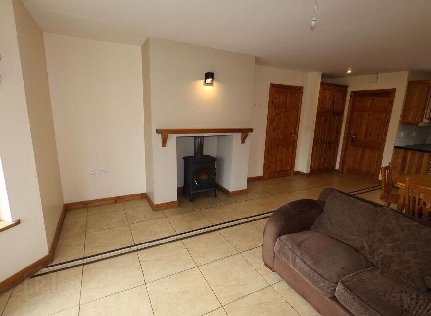 Crane, Ballinabarna, Ballinabarna, Y21XP82