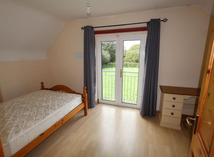 Crane, Ballinabarna, Ballinabarna, Y21XP82
