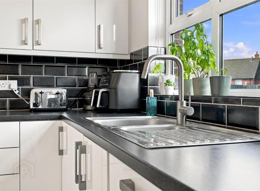 22 Millhouse Avenue, Antrim, BT41 2UZ