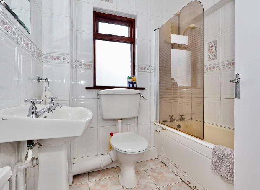 Villeneuve, 13 Roscommon Road, Athlone, N37R2X0