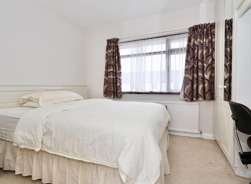 Villeneuve, 13 Roscommon Road, Athlone, N37R2X0