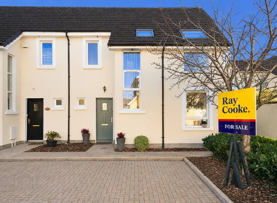2 Delhurst Mews, Ongar Park, Ongar, D15